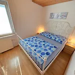 Mit Balkon- 150 M Vom Entfernt By Interhome Apartamento Novi Vinodolski