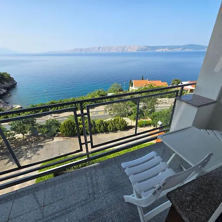 Apartamento Mit Balkon- 150 M Vom Entfernt By Interhome Novi Vinodolski