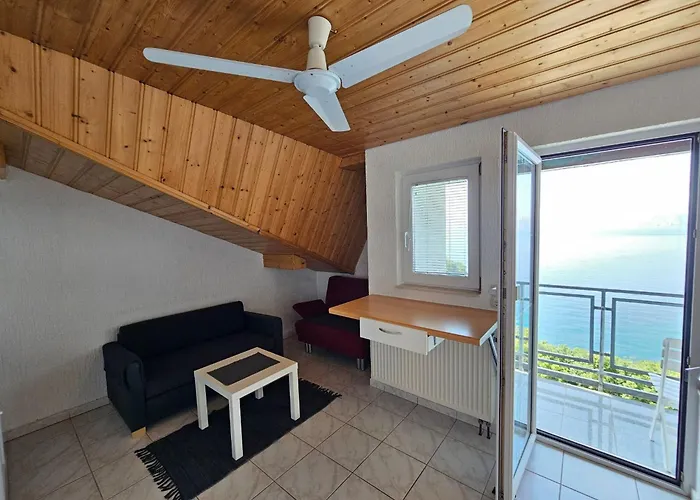 Lägenhet Mit Balkon- 150 M Vom Entfernt By Interhome