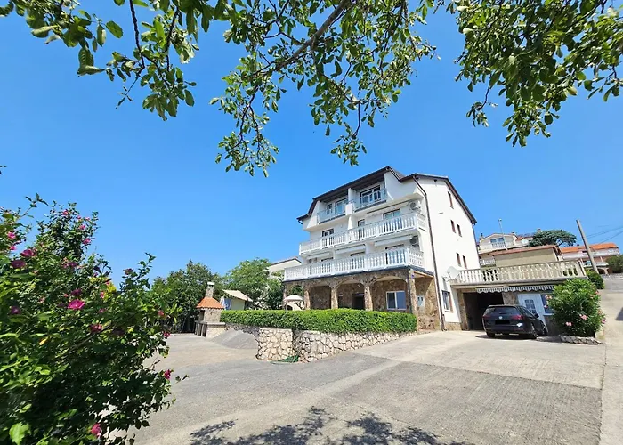 Lägenhet Mit Balkon- 150 M Vom Entfernt By Interhome