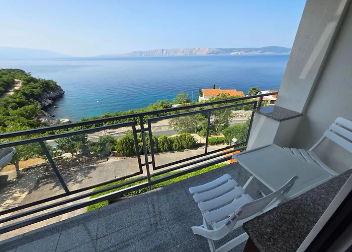 Lägenhet Mit Balkon- 150 M Vom Entfernt By Interhome Novi Vinodolski